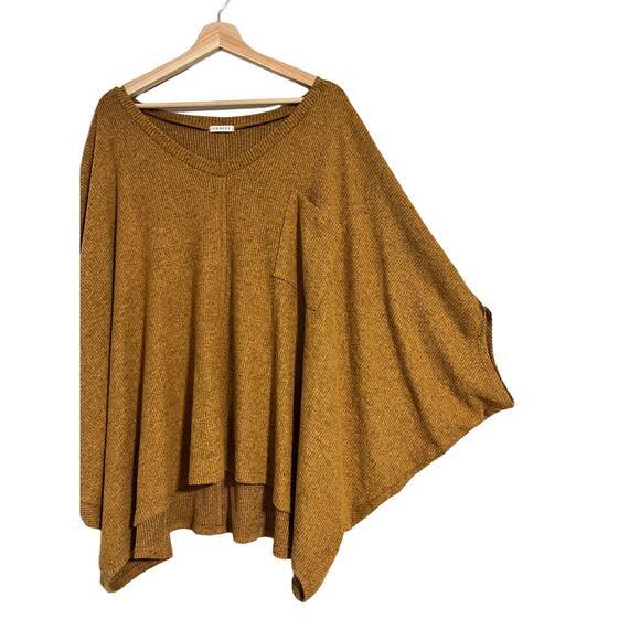 Jodifl Boxy V-Neck Oversized Top - Picture 1 of 5